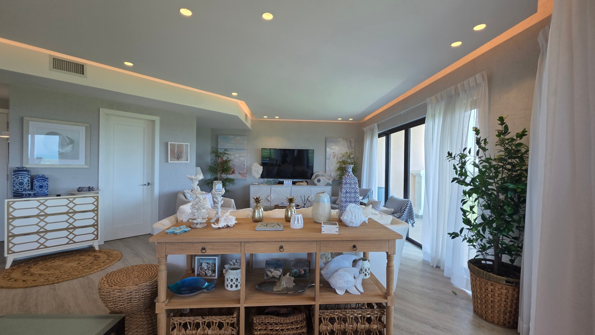 APARTAMENTO AMOBLADO EN VENTA – PH Las Olas